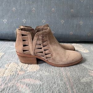 Vince Camuto Suede Women’s Booties Ankle  Boots